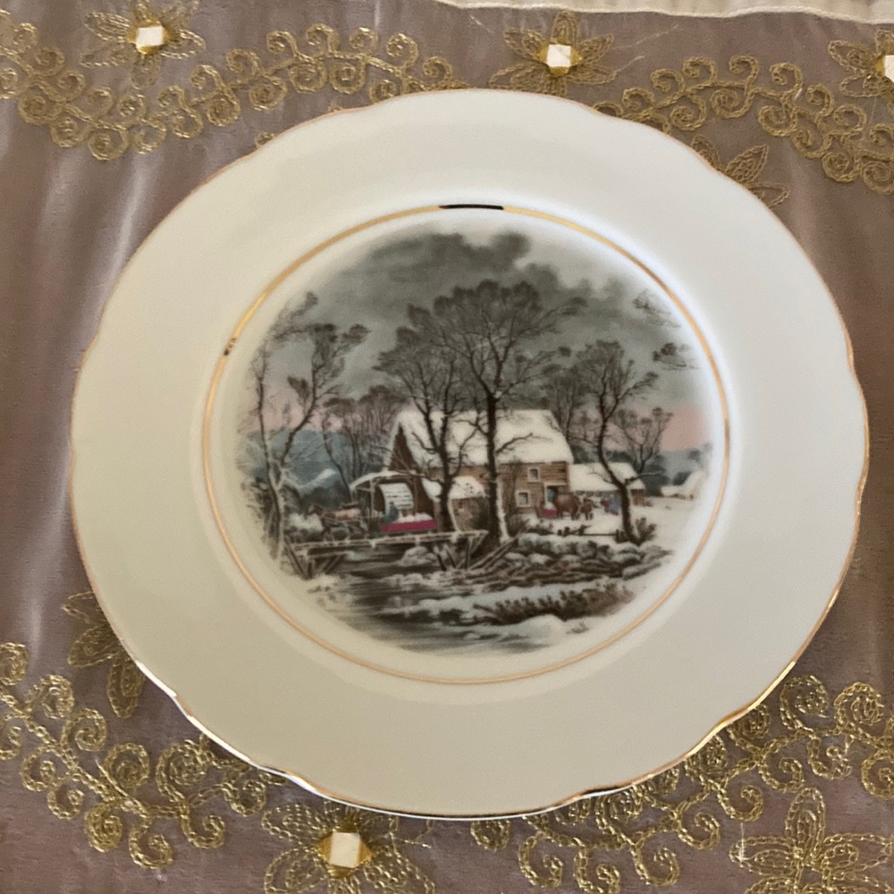 Avon 1966 Winter Scene Plate Vintage 1977